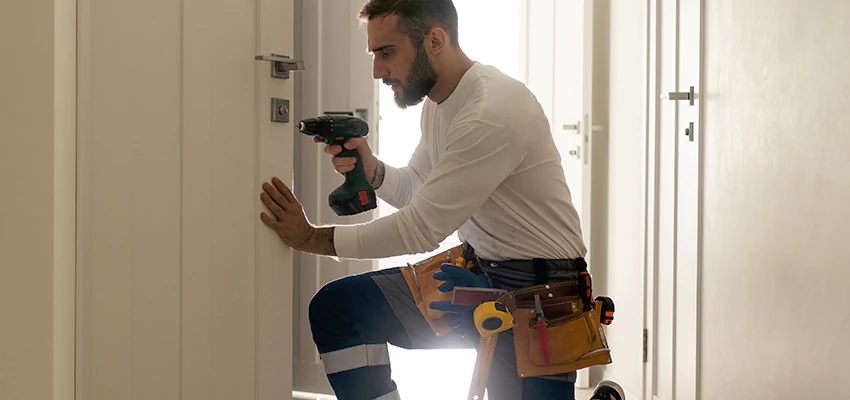 Mailbox Lock Installation Expert in Bloomington, California