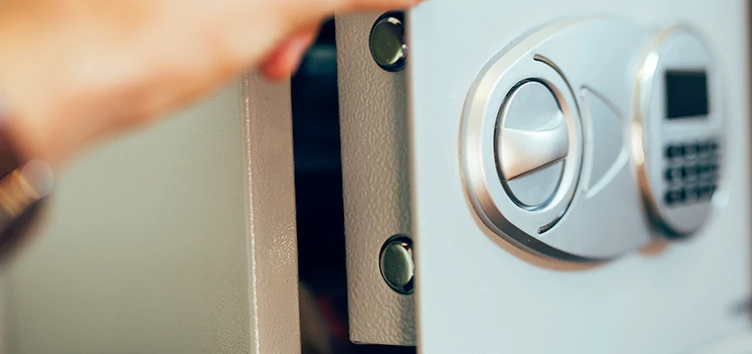 Fingerprint Safe Openers in Bloomington, CA